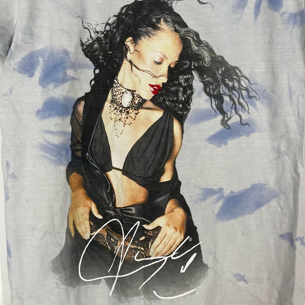 Aaliyah Portrait Band Tee Tie Dye Blue T-Shirt Medium NWOT - Picture 3 of 7